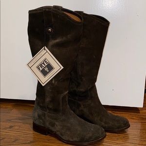Frye Melissa Button Olive Suede Size 5 1/2